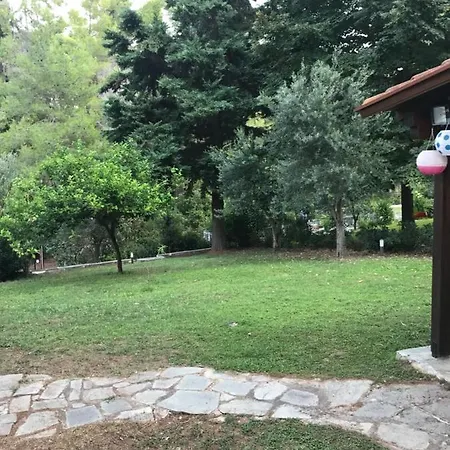 בית נופש Sani Garden House *