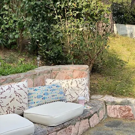 Sani Garden House باراليا ساني