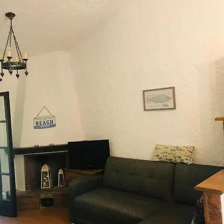 Sani Garden House * باراليا ساني