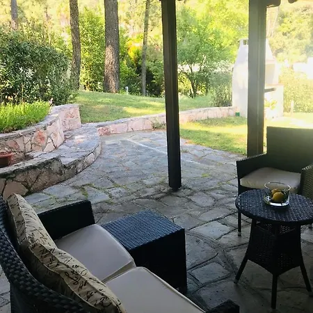 Sani Garden House Сани-Бич