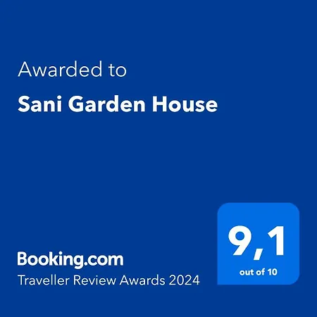 Semesterbostad Sani Garden House
