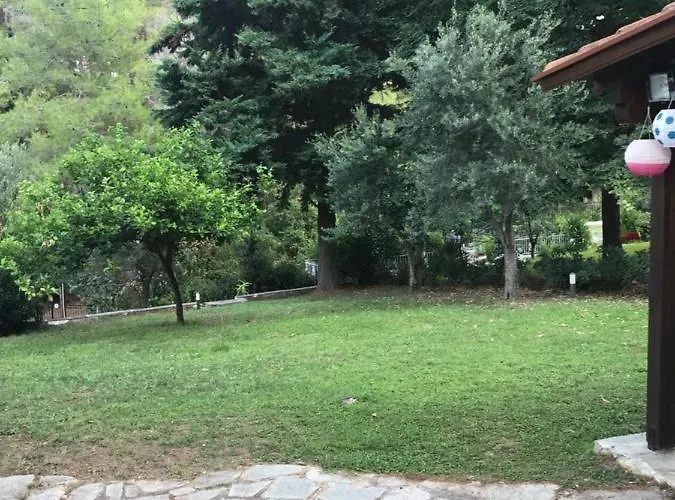 בית נופש Sani Garden House *